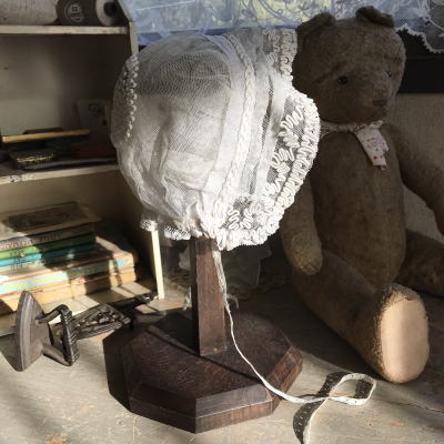 E-937 フランスアンティークドール/ベビーハット/ボネ　コットンチュールレース＆シルク