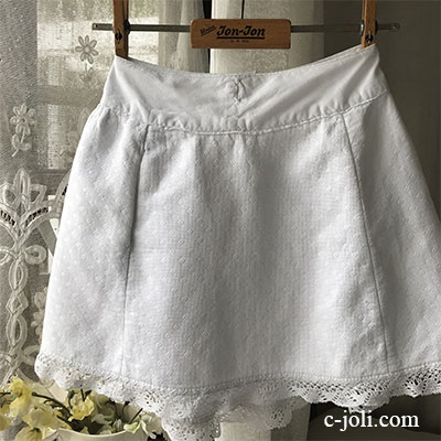 【日本発送】E-989 フランスアンティークチャイルドスカート　手刺繍コットンピケ＆ボビンレース