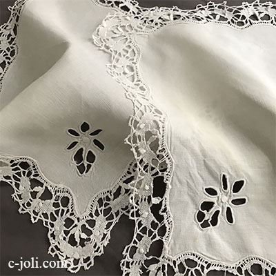 アンティーク レース ハンカチ フランス 刺繍 パリ発送】E1172 フランスアンティークレースハンカチ 19世紀