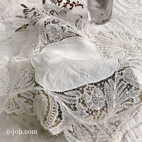 【パリ発送】E1048 フランスアンティークレース＆コットンハンカチ　リネンボビンレース＆コットンレースハンカチ 30x30cm