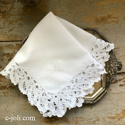 E1116 フランスアンティークブライダルハンカチ/マリアージュ　カットワーク手刺繍リネン＆手刺繍モノグラム花嫁ハンカチ 34x32cm