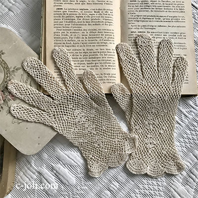 【パリ発送】F-089 フランスアンティークレース手袋　リネンクロシェレース手袋　生成り