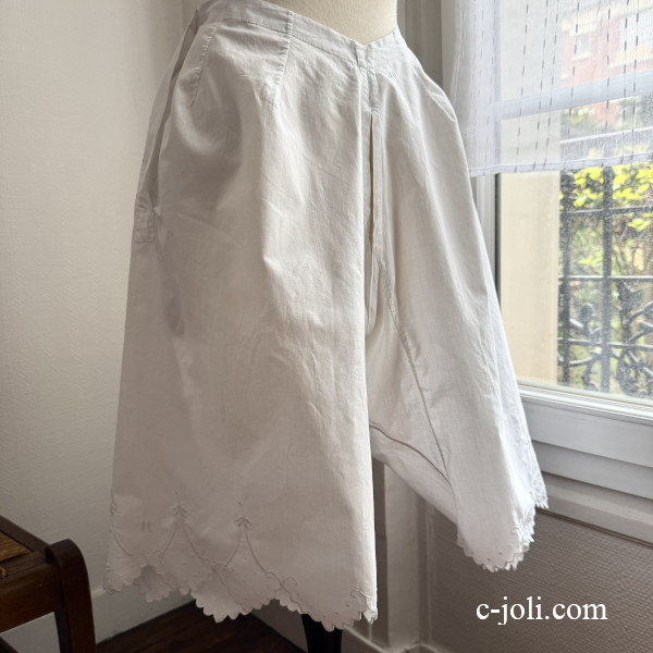 【パリ発送】G-371  フランスアンティークドロワーズ｜アンティークパンツ　手刺繍コットンパンツ 59cm