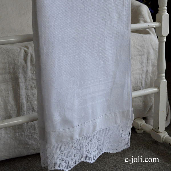 【日本発送】K-460　イギリスアンティークリネンゲストタオル　クロシェレース＆ダマスク織リネンクロス 1m20