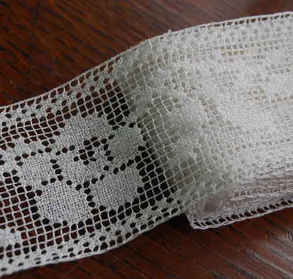 【日本発送】L-396　フランスアンティークレース　ハンドワークリネンフィレレース1m25