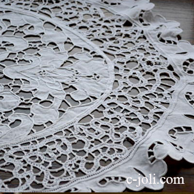 【日本発送】L1036　フランスアンティークレースクロス　カットワーク手刺繍リネン＆ニードルポイントレース
