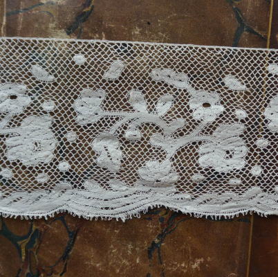 【日本発送】L1698　1900年フランスアンティークリネンレースボーダー/テープレース 85cm