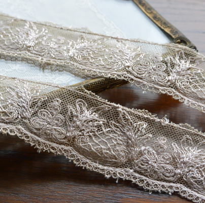 【日本発送】L1850　フランスアンティークレースボーダー/テープレース　コットンチュールレース 2m65