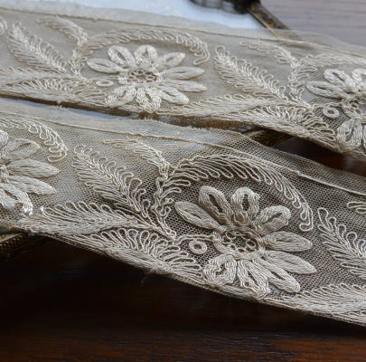 【日本発送】L1853　フランスアンティークレースボーダー/テープレース　コットンチュールレース 2m35