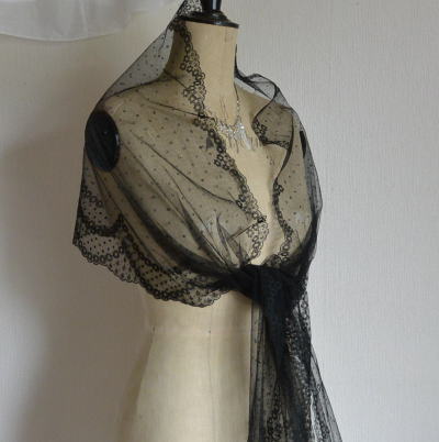 L2117　フランスアンティークレースショール　リネンブラックレース/黒レース 1m93