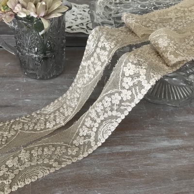 【日本発送】L2342　フランスアンティークレーストリム/テープレース/ボーダーレース　Calaisチュール刺繍レース 4m18