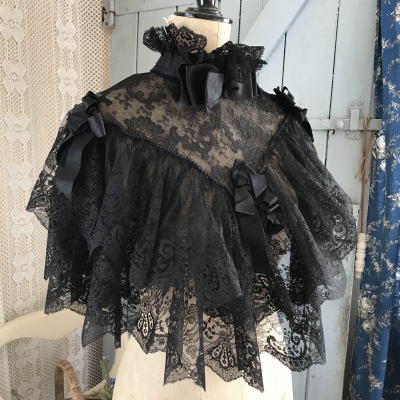 L2376　フレンチアンティークレースショール/ケープ　ハンドワーク19世紀シャンティイ黒ブラックシルクレース