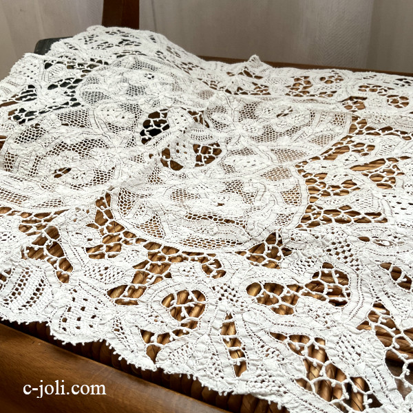【パリ発送】L2574 イタリアアンティークボビンレースクロス　19世紀ミラノレース　37x37cm