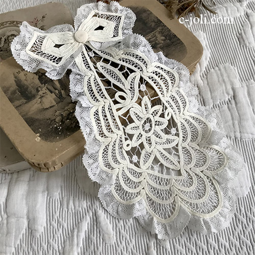 アンティークレース風付け襟＆ジャボ（胸元飾り） （白糸刺繍