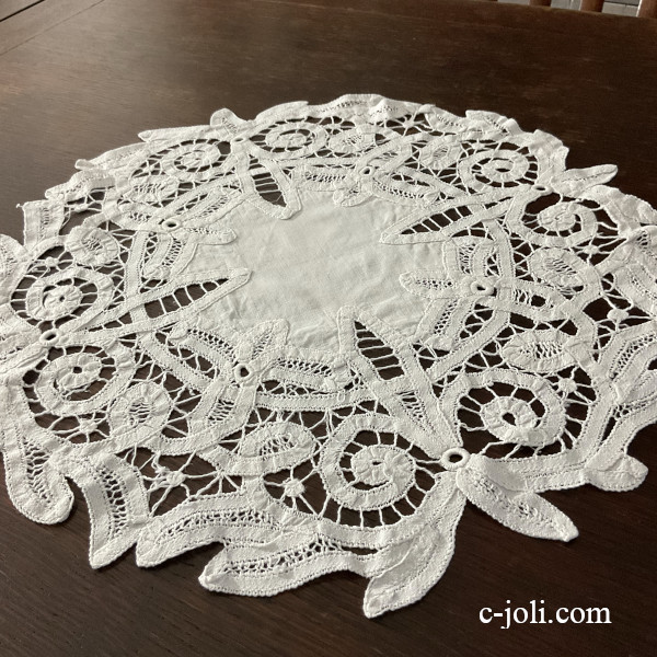 【日本発送】T-628 フレンチアンティークコットン　バテンレーステーブルマット