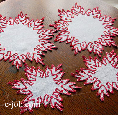 【日本発送】T-926　フランスアンティークリネンドイリー4枚　手刺繍リネン