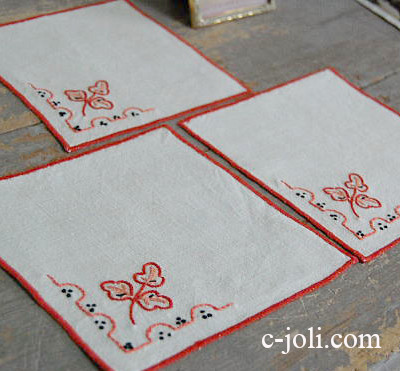 【日本発送】T-998　フレンチアンティークリネン　手刺繍リネンドイリー3枚