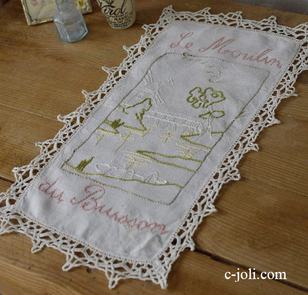 【日本発送】T1261　フランスアンティークリネンテーブルマット　手刺繍リネンクロス