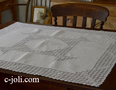 【日本発送】T1651　イギリスアンティークリネンテーブルクロス　ドロンワークリネン 89x83cm