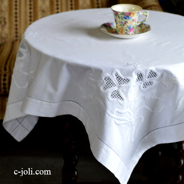 【日本発送】T2000　イギリスアンティークコットンテーブルクロス　マシーン刺繍コットン 87x87cm