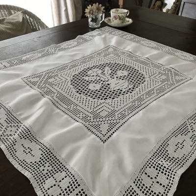 T2830 イギリスアンティークコットンテーブルセンター/テーブルマット　クロシェレース＆コットン 70x68cm