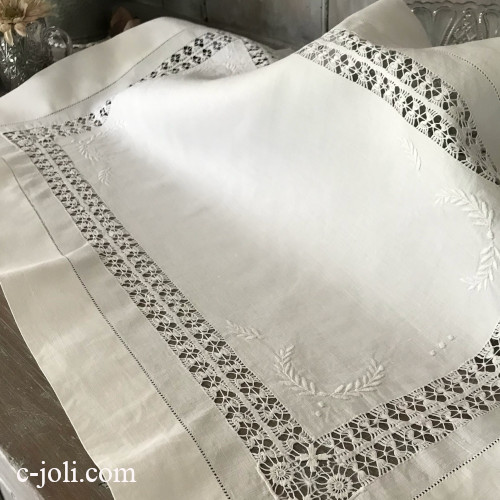T3071 イギリスアンティークリネンテーブルセンター/テーブルマット　ドロンワーク手刺繍リネンクロス 67x45cm