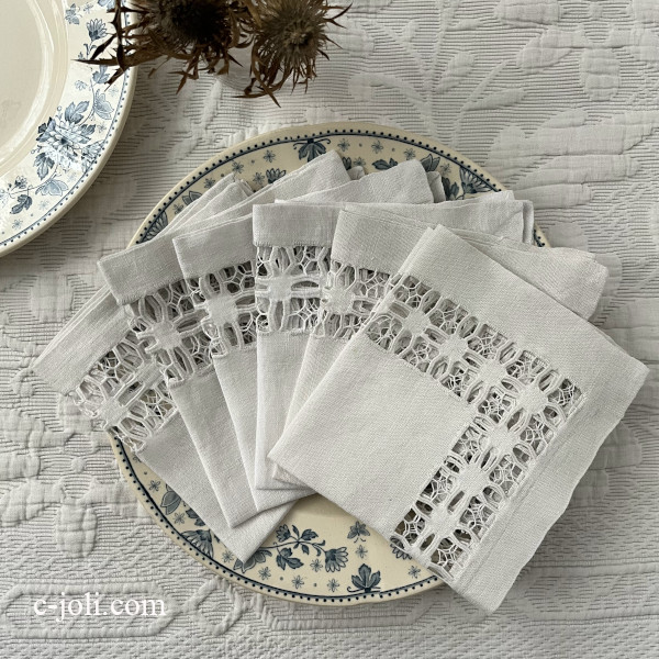 【パリ発送】T3172 フランスアンティークリネンテーブルナプキン/リネンクロス6枚　カットワーク手刺繍リネン 29x27.5cm