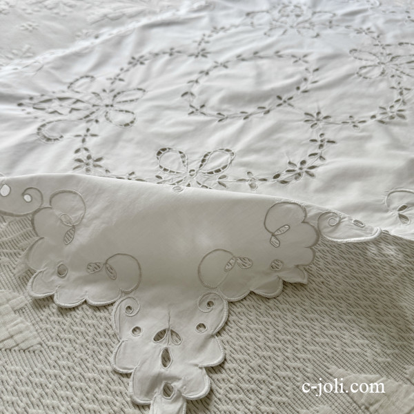 【パリ発送】T3215 フランスアンティークコットンテーブルマット|テーブルセンター カットワーク手刺繍コットンクロス 67x52cm