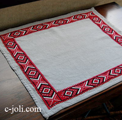 【日本発送】T-486　フランスアンティークテーブルマット　マシーン刺繍リネン