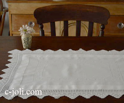 【日本発送】T1278　イギリスアンティークリネンテーブルクロス　リネン＆クロシェレース