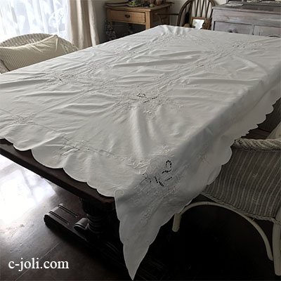 T2895 イギリスアンティークコットンテーブルクロス　ローズ柄手刺繍コットン 172x134cm