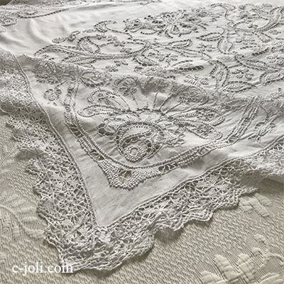 【パリ発送】T2915 フランスアンティークリネンテーブルクロス　カットワーク手刺繍リネン＆ボビンレース 173x145cm