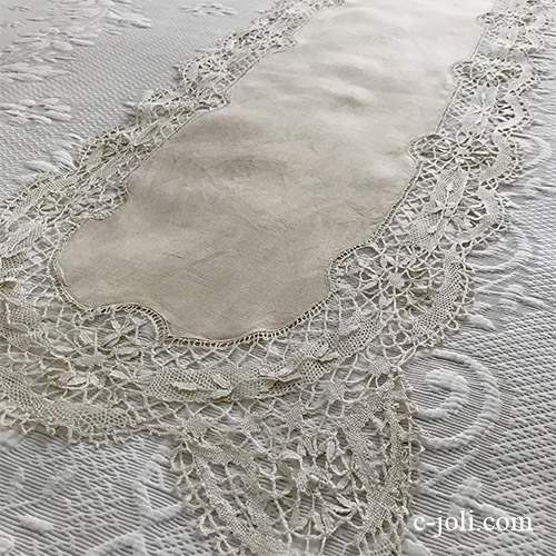 【パリ発送】T2984 フランスアンティークリネン＆レーステーブルランナー　生成りリネン＆ボビンレース 1m35