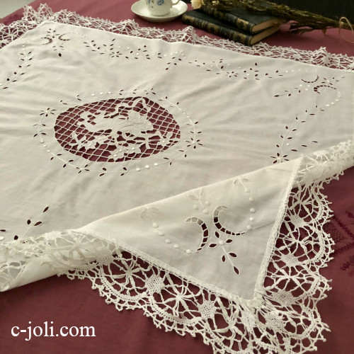 パリ発送】T3129 フランスアンティーク刺繍テーブルマット/テーブル