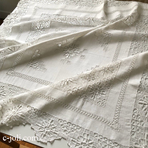 【パリ発送】T3138 フランスアンティークリネンテーブルクロス　ドロンワークリネン＆レース 95x93cm