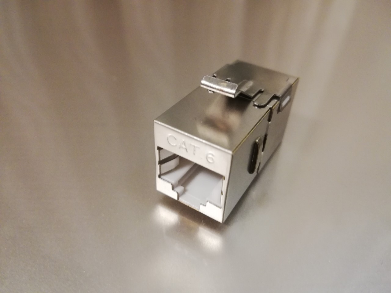 LAN中継アダプタジャック CAT6 ストレート結線 スナップイン取付筒型 （パネル取付、シールドタイプ）