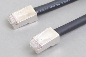 カテゴリ ５E 耐屈曲 ロボットLANケーブル    STP（FTP） ストレート結線（耐屈曲性・耐摺動性・耐捻回性、シールド、より線、黒）