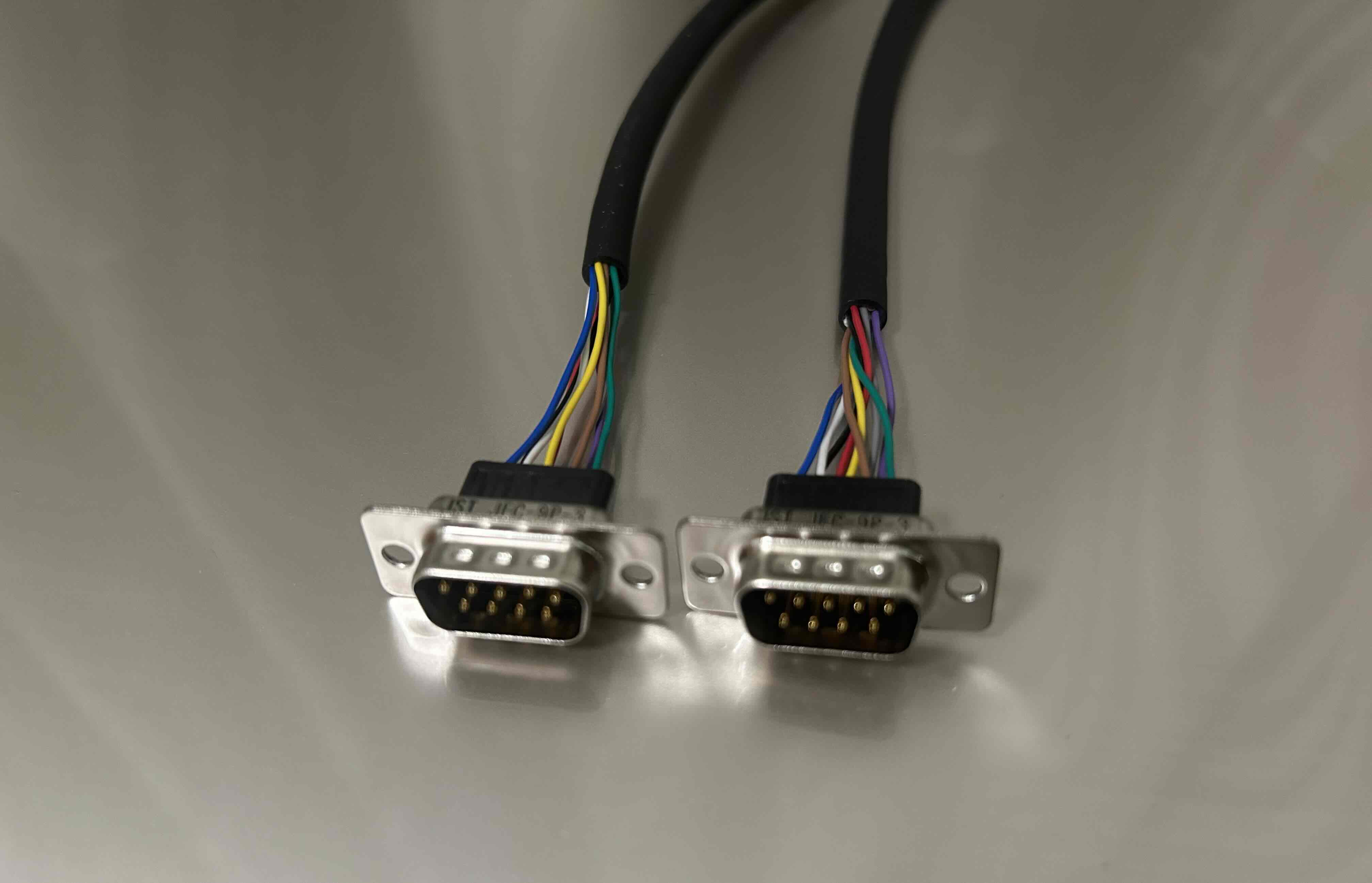 耐油　柔軟　難燃性　Dsubケーブル    9pin 　（汎用ハーネスワイヤーケーブル、オス－オス、フード無し　半加工）