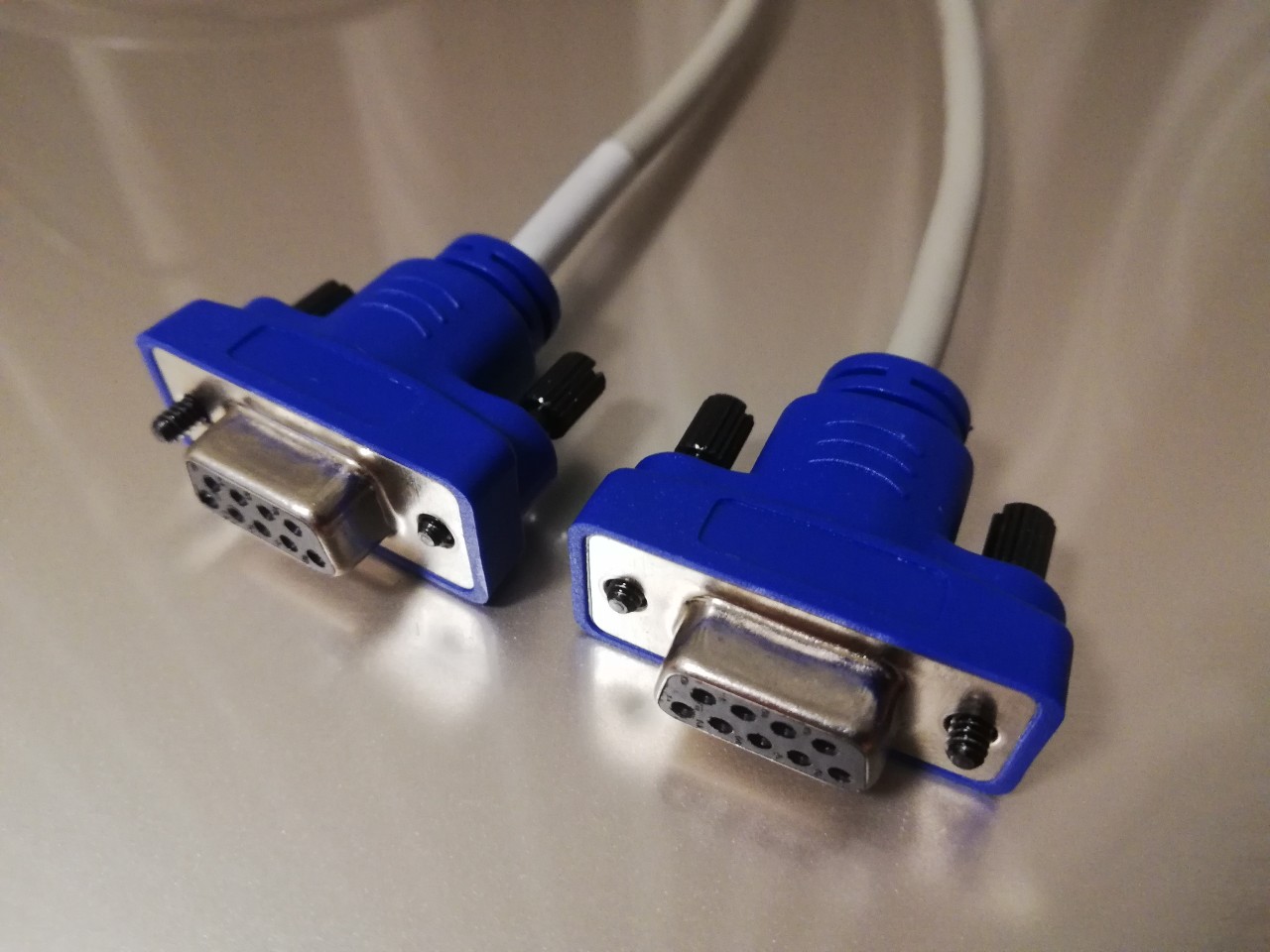 小型RS-232Cクロスケーブル    9pinメス－9pinメス （クロス結線、小型コネクタタイプ）