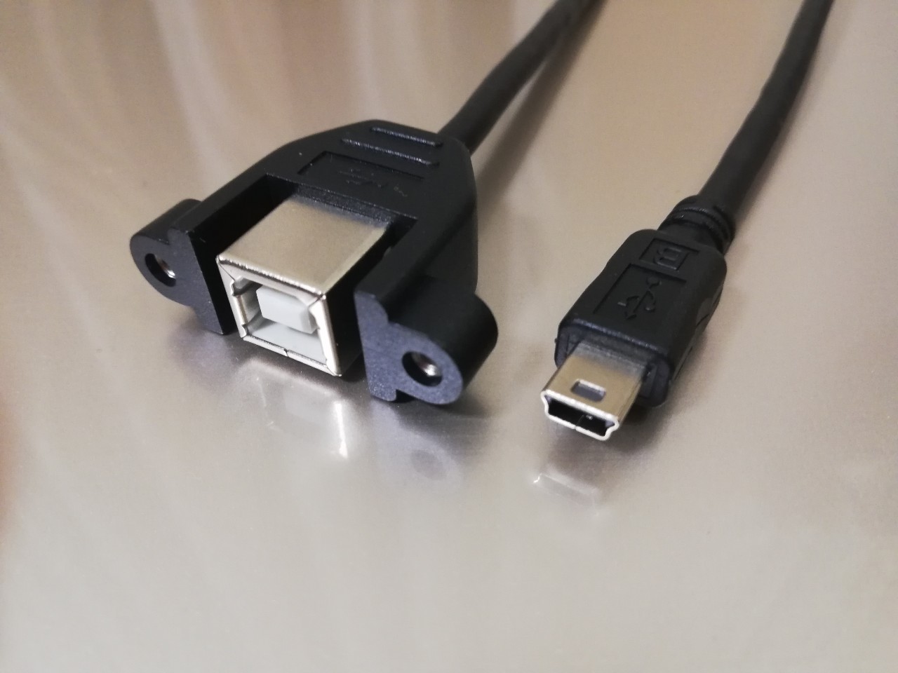 【USBパネルマウントケーブル】USB2.0ケーブル    ミニBコネクタ オス－パネルマウントBコネクタ メス　【シンプル結線】＜パネルマウント中継用ケーブル　取付ネジピッチ30ｍｍ＞