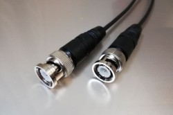 50オーム同軸ケーブル    BNCオス－BNCオス （MIL規格RG-174電線タイプ、JIS規格1.5D-2V相当）