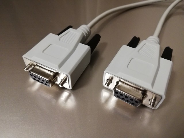RS-232Cクロスケーブル 9pinメス－9pinメス インタリンク用クロス結線