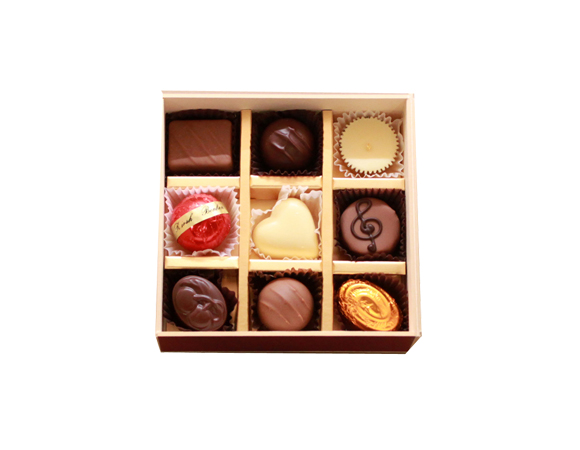 カカオロマンスおすすめのプラリネチョコレートの詰め合わせ