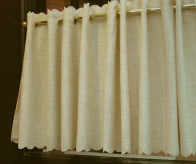 無地なリネンベージュ