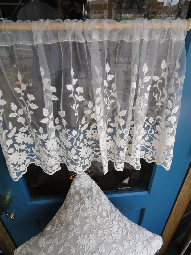 ハンドメイド カフェカーテン オーダー承り中 北欧 花柄 ハンドメイド