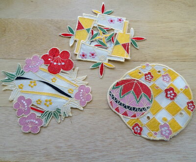 お年賀にお勧めしたい『コースター3枚セット』お年玉に添えてみるのもおしゃれ お菓子より喜ばれる素敵かわいい おしゃれな お年賀に