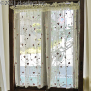 ロングセラー  チュールと小花刺繍★【縦90ｃｍ★1枚でも送料無料】永遠の人気『カフェカーテン』赤い小花刺繍　上質チュール　クラシック　おすすめ小窓用