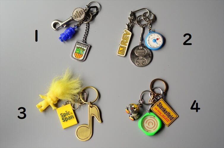 ヨーロッパから ヴィンテージキーホルダー 3個セット Vintage keychain アンティーク_240313