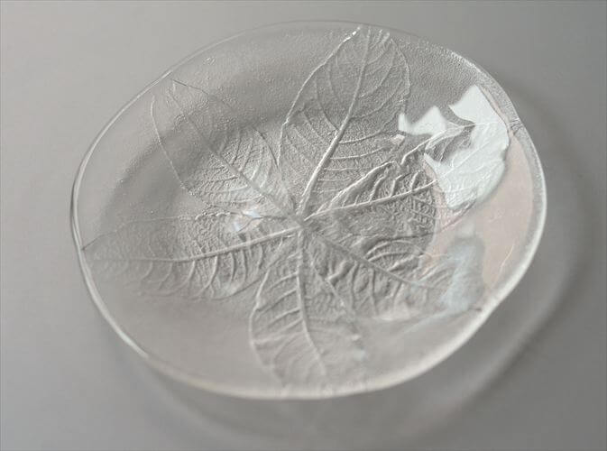 スウェーデン製 Kosta Boda かわいいリーフのガラス プレート 19cm 北欧 お皿 コスタボダ ヴィンテージ