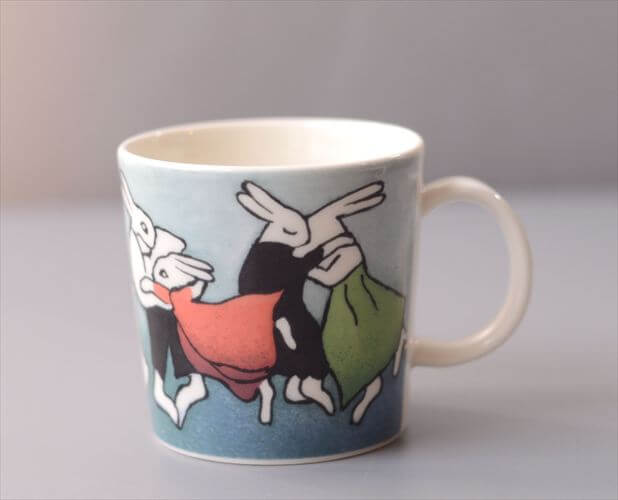 ARABIA Helja Liukko-Sundstrom Dancing Bunnies マグカップ アラビア ヘルヤ ダンスウサギ フィンランド 北欧 ヴィンテージ